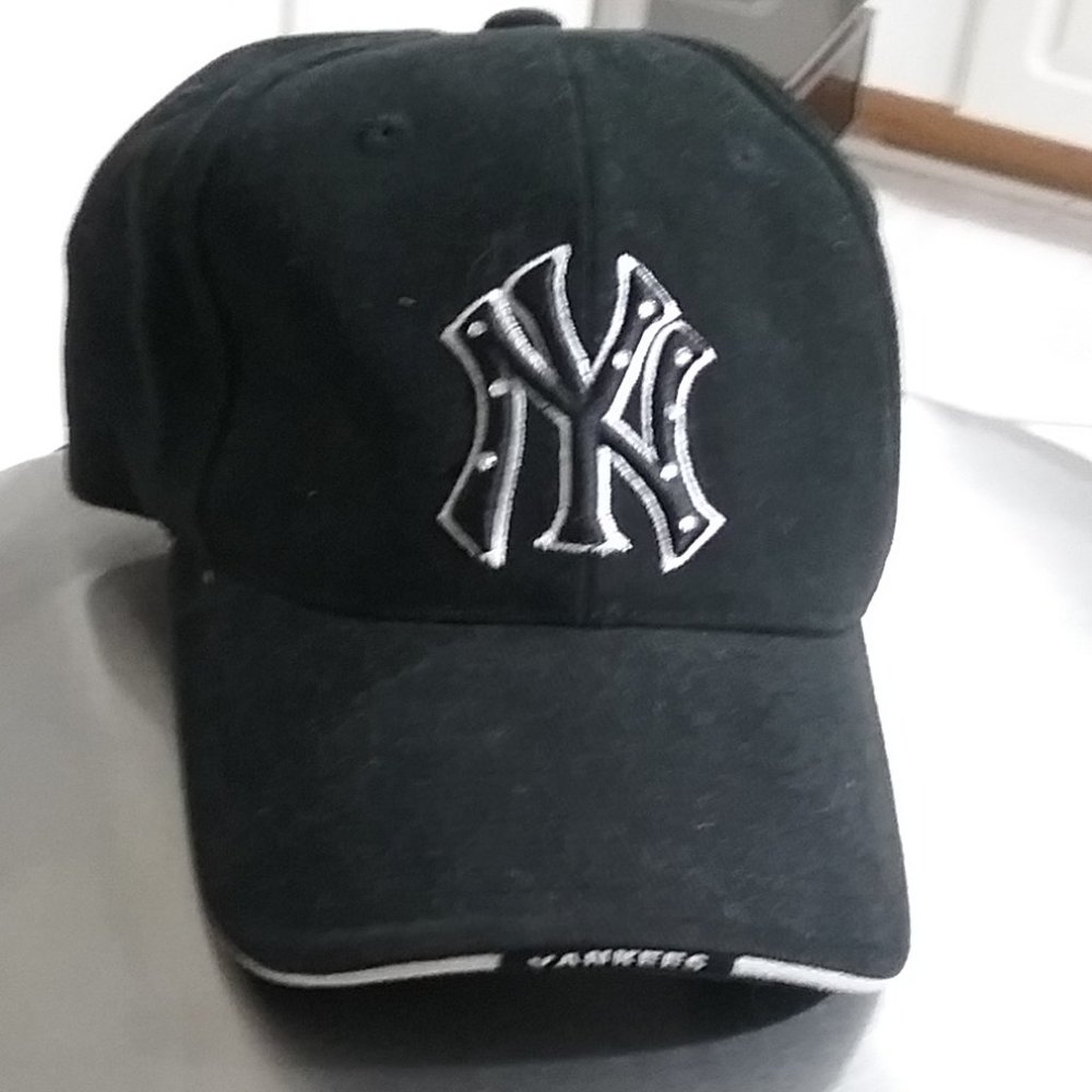 New York Yankees Black glitter cap